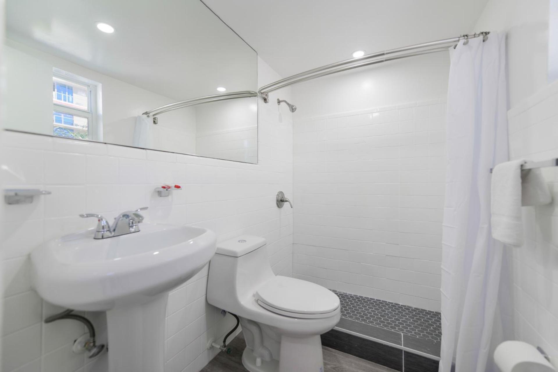 Serene Studio By The Beach With Pool - M34 هوليوود المظهر الخارجي الصورة