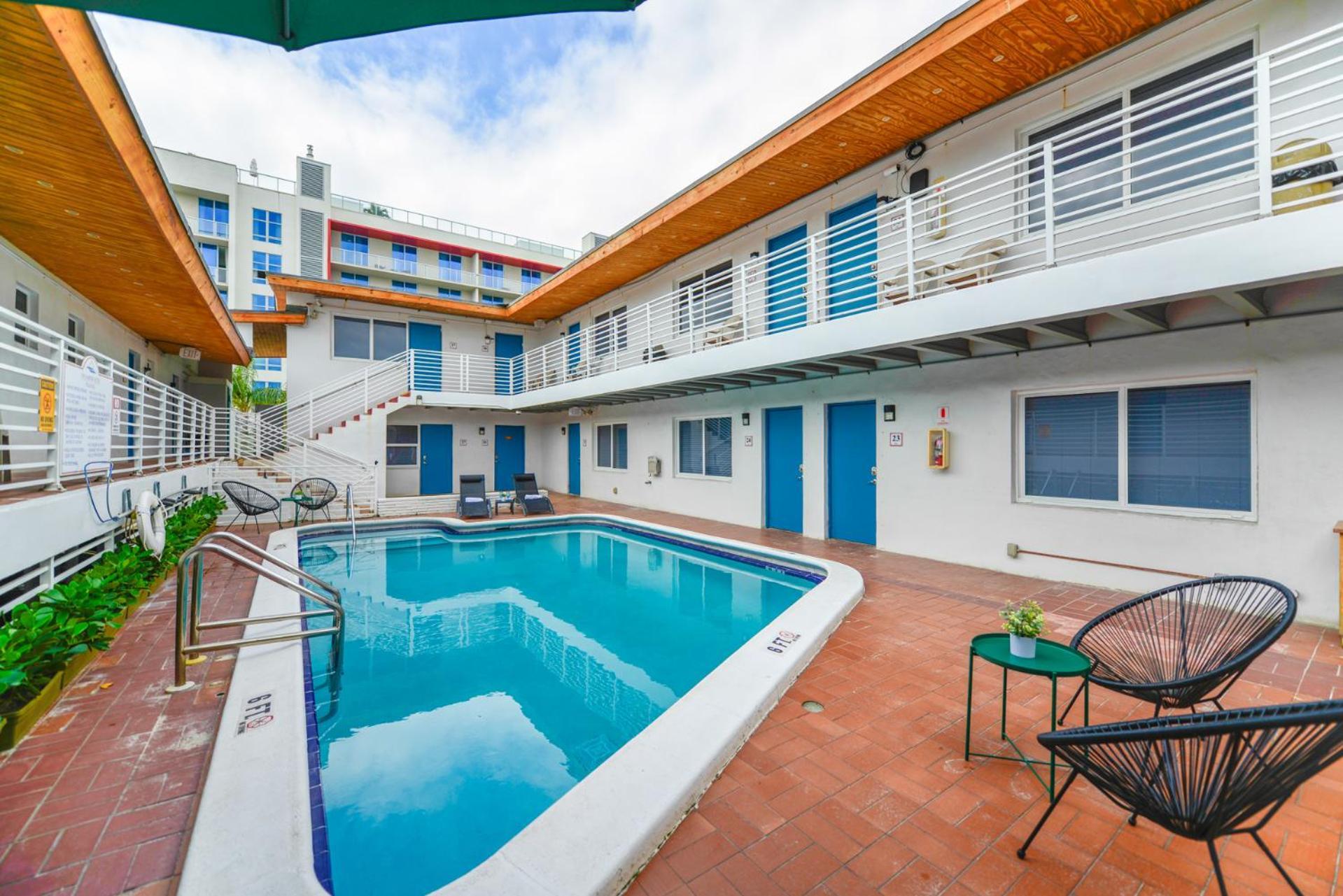 Serene Studio By The Beach With Pool - M34 هوليوود المظهر الخارجي الصورة